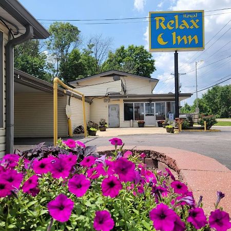 Royal Relax Inn Fairmont City Exterior photo